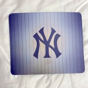 New York Yankees Logo Striped Mousepad